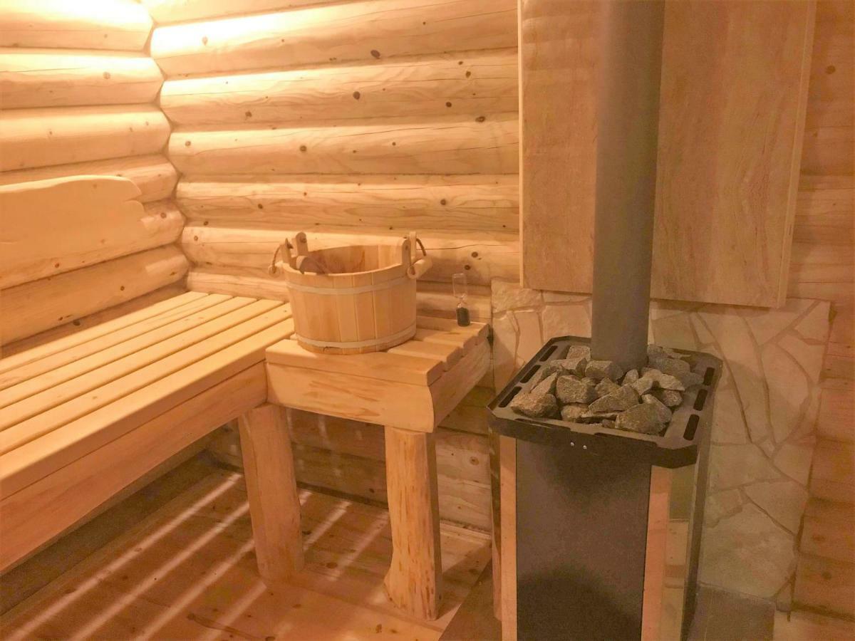 Eko Apartmani Krackovic Golubovci Exteriör bild