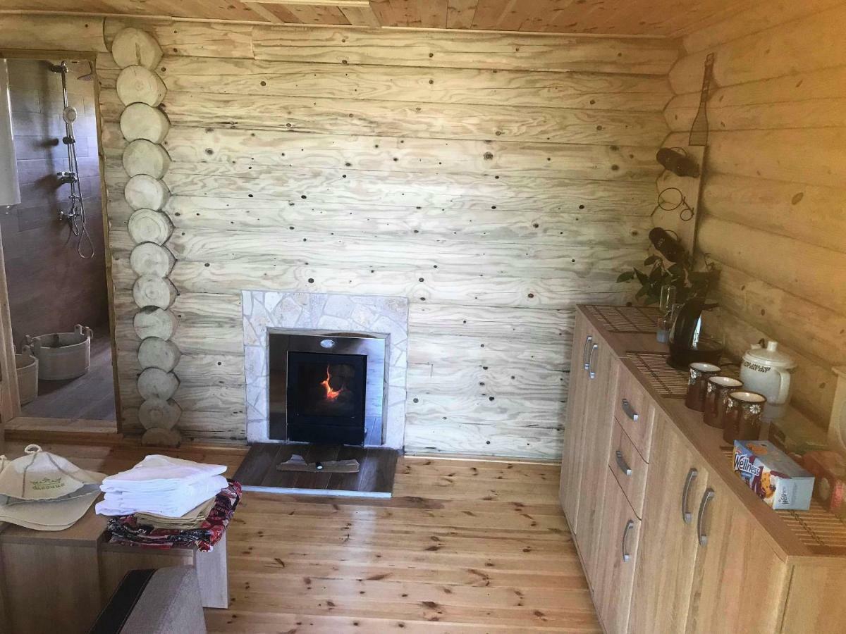 Eko Apartmani Krackovic Golubovci Exteriör bild