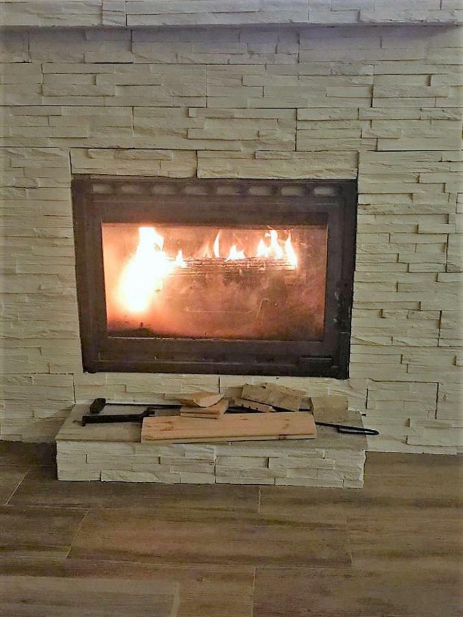 Eko Apartmani Krackovic Golubovci Exteriör bild